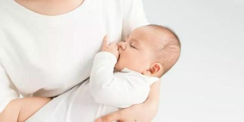 宝宝奶粉过敏原因你知道吗？这样喂养才健康！