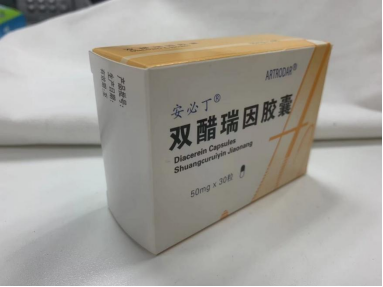 膝骨关节炎可不是小病！腿关节疼用什么膏药管用？