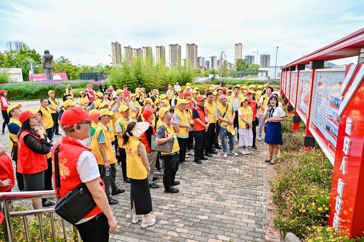 全国200 位基层医生共聚昆明，探讨口咽疾病新知与新方法