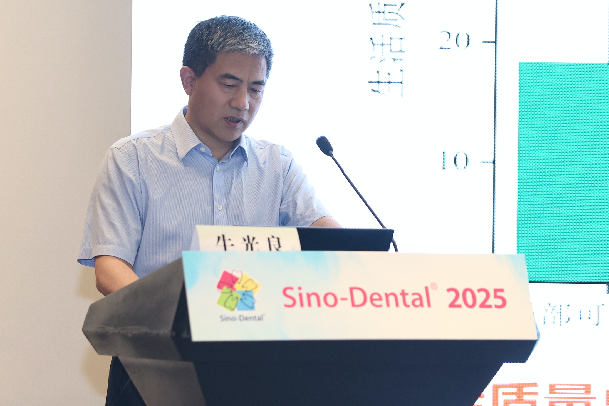 假牙护理品牌保丽净助力十万余老人改善义齿佩戴体验，提升生活质量